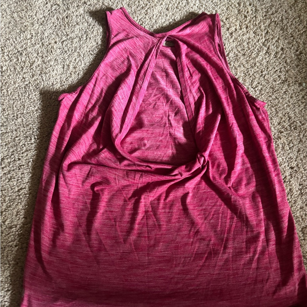 Women's Open Back Lululemon Tank - Picture 2 of 3